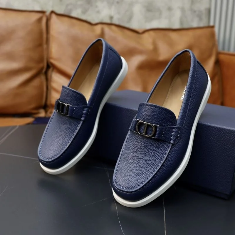 Trendsetting Christian Dior Low Shoes 22314