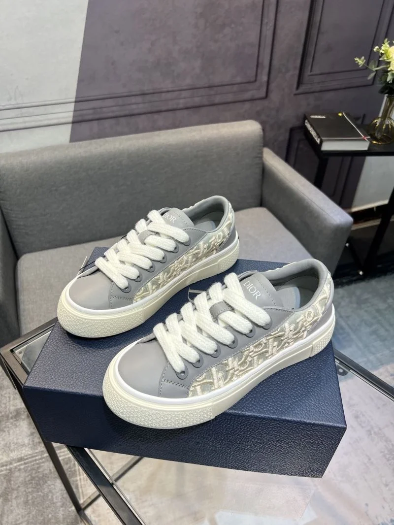 Trendsetting Christian Dior Low Shoes 22281