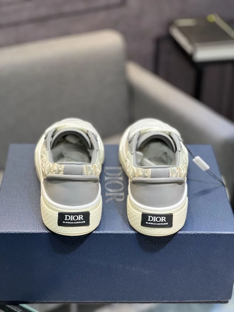 Trendsetting Christian Dior Low Shoes 22281