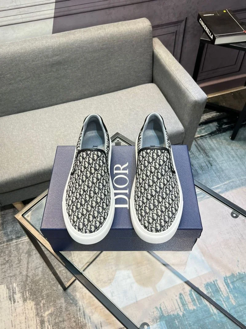 Effortless Christian Dior Low Shoes 22269