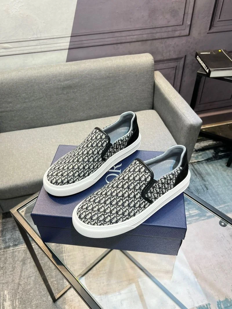 Effortless Christian Dior Low Shoes 22269