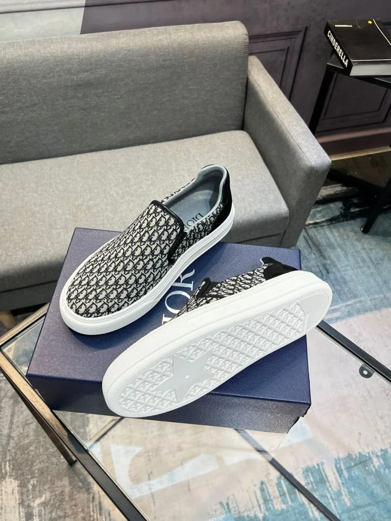 Effortless Christian Dior Low Shoes 22269