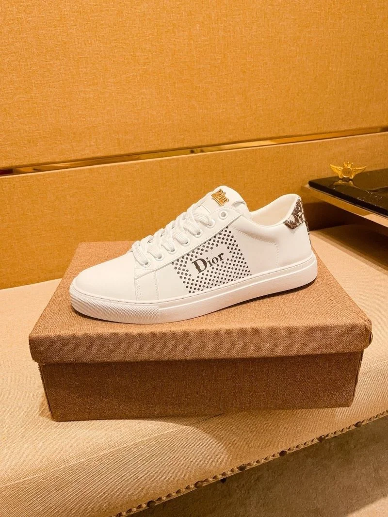 Efficient Christian Dior Low Shoes 22254