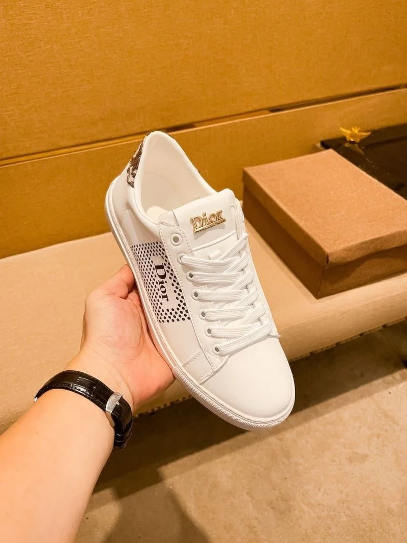 Efficient Christian Dior Low Shoes 22254