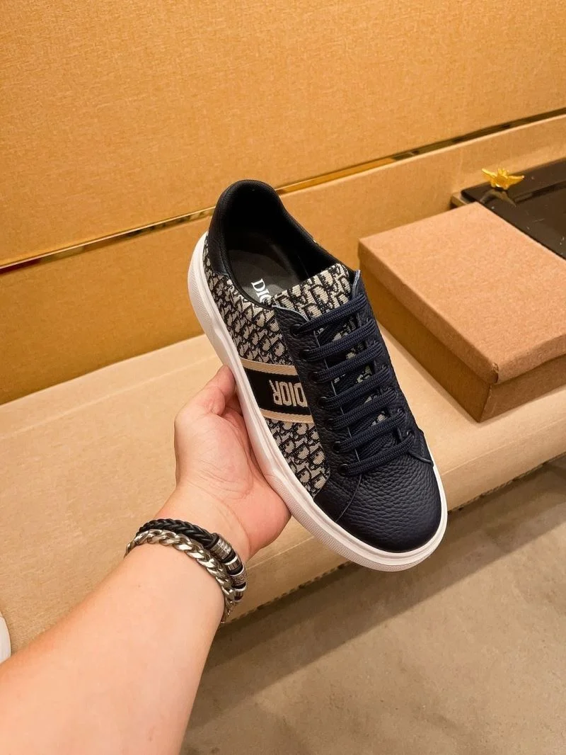 Durable Christian Dior Low Shoes 22252