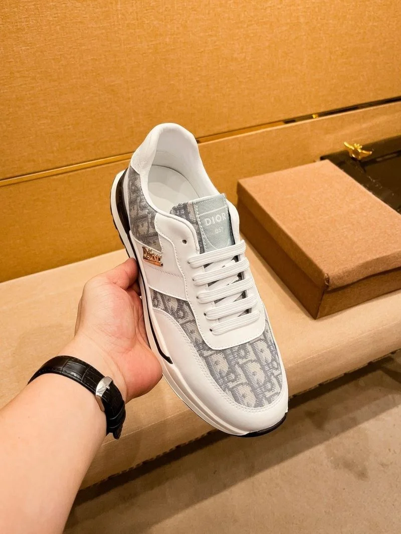 Christian Dior Low Shoes Sophisticated 22270