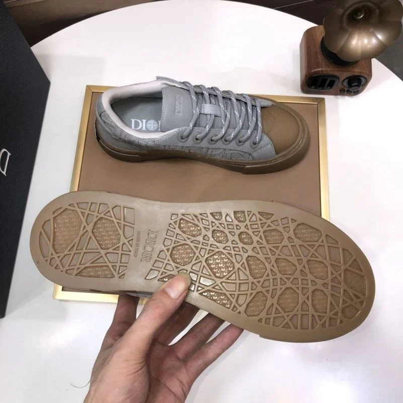 Reliable Christian Dior Low Shoes 22229