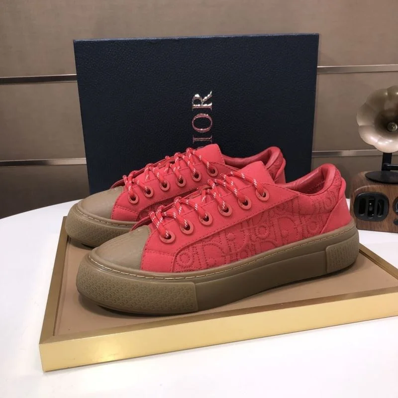 Fashionable Christian Dior Low Shoes 22227