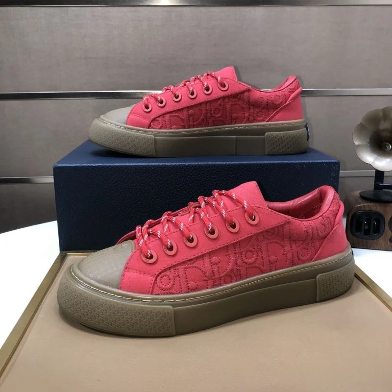 Fashionable Christian Dior Low Shoes 22227