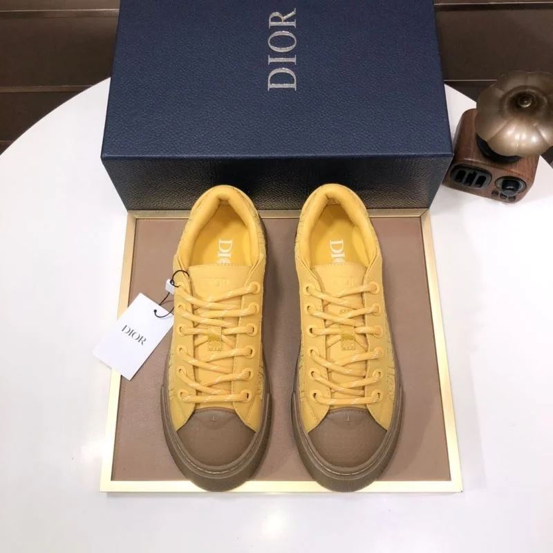 Christian Dior Low Shoes Attractive 22232