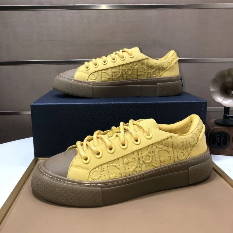 Christian Dior Low Shoes Attractive 22232