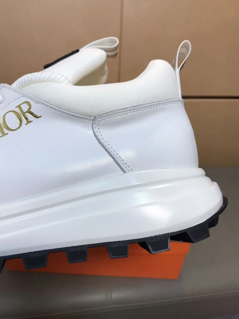 WellDesigned Christian Dior Low Shoes 22211