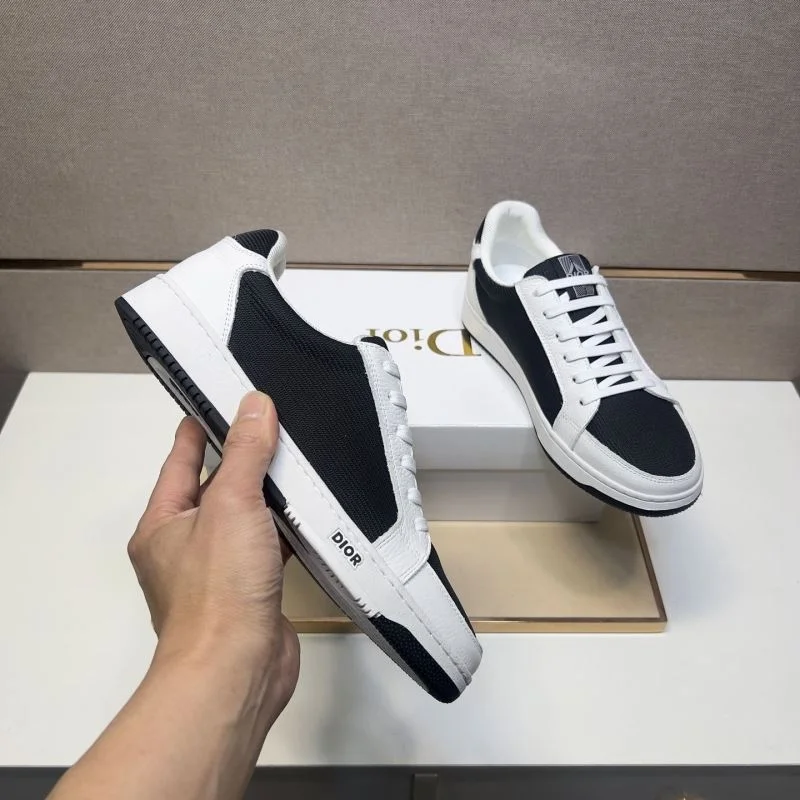 Christian Dior Low Shoes Bright 22209