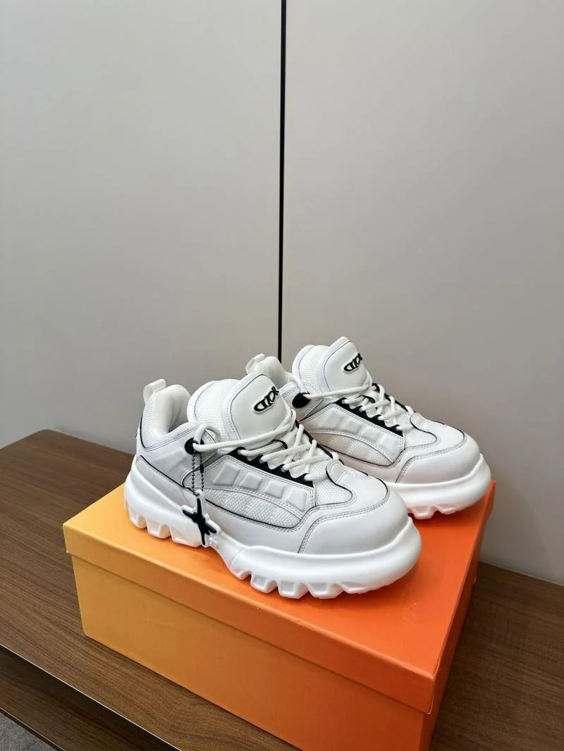 Bright Christian Dior Low Shoes 22617
