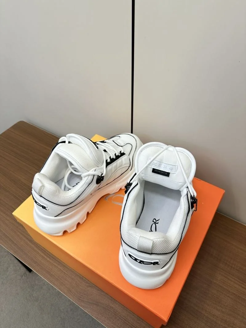 Bright Christian Dior Low Shoes 22617