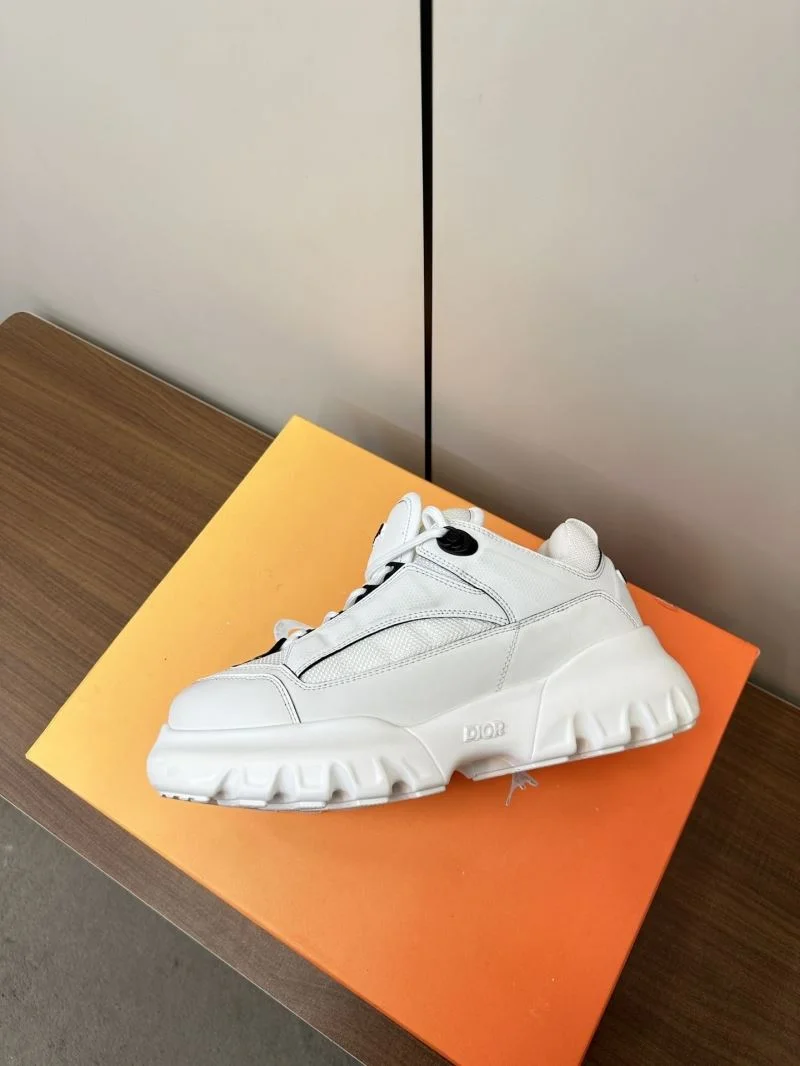 Bright Christian Dior Low Shoes 22617