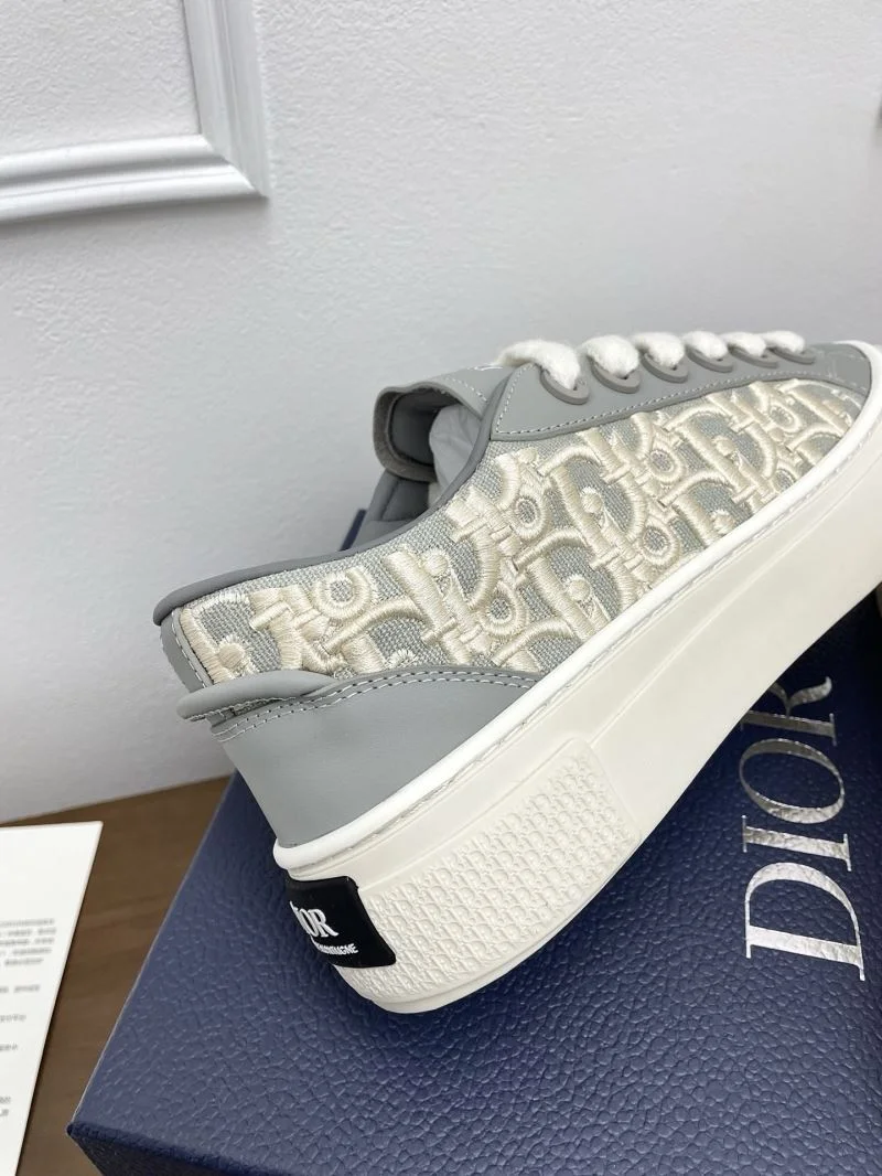 Seasonal Christian Dior Low Shoes 22549