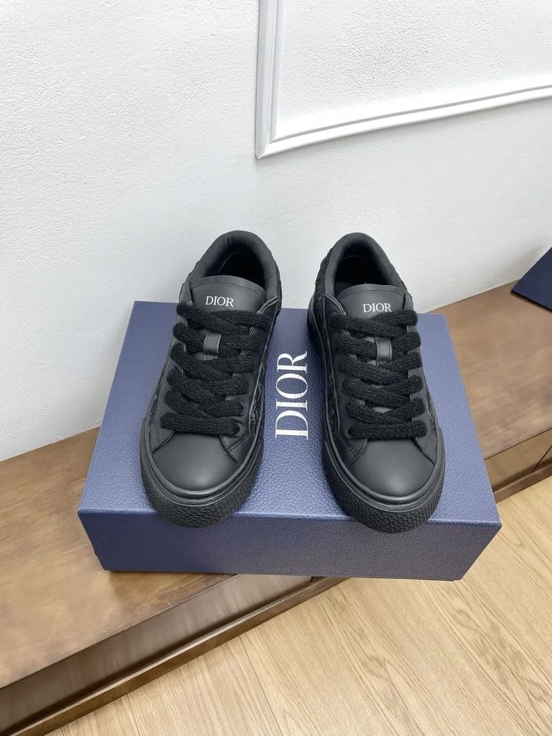 Christian Dior Low Shoes WaterResistant 22544