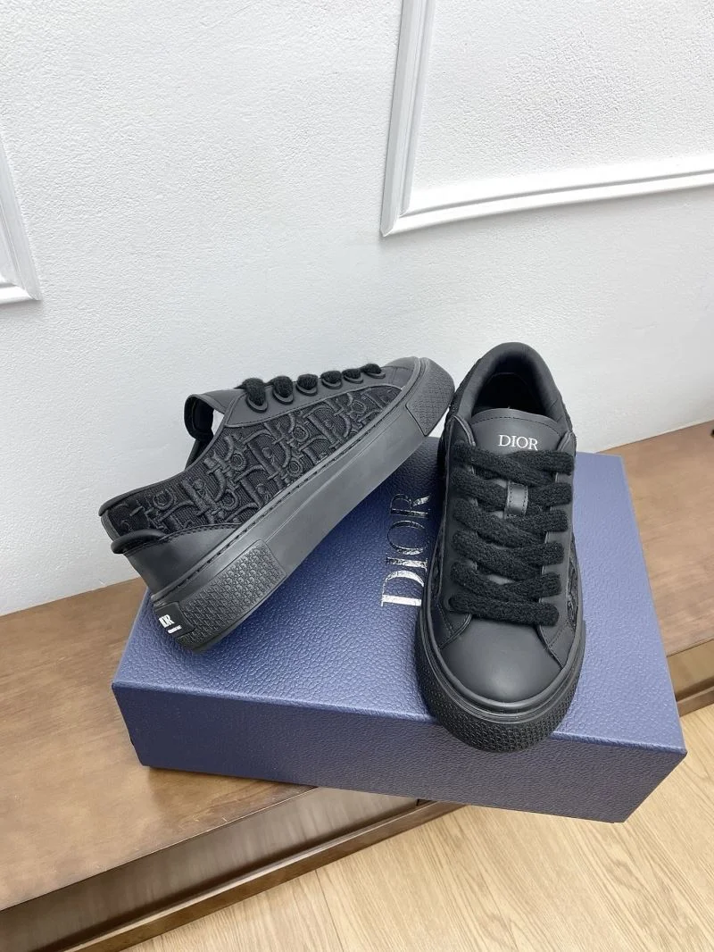 Christian Dior Low Shoes WaterResistant 22544