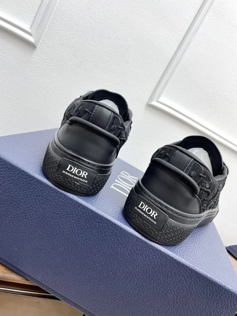 Christian Dior Low Shoes WaterResistant 22544