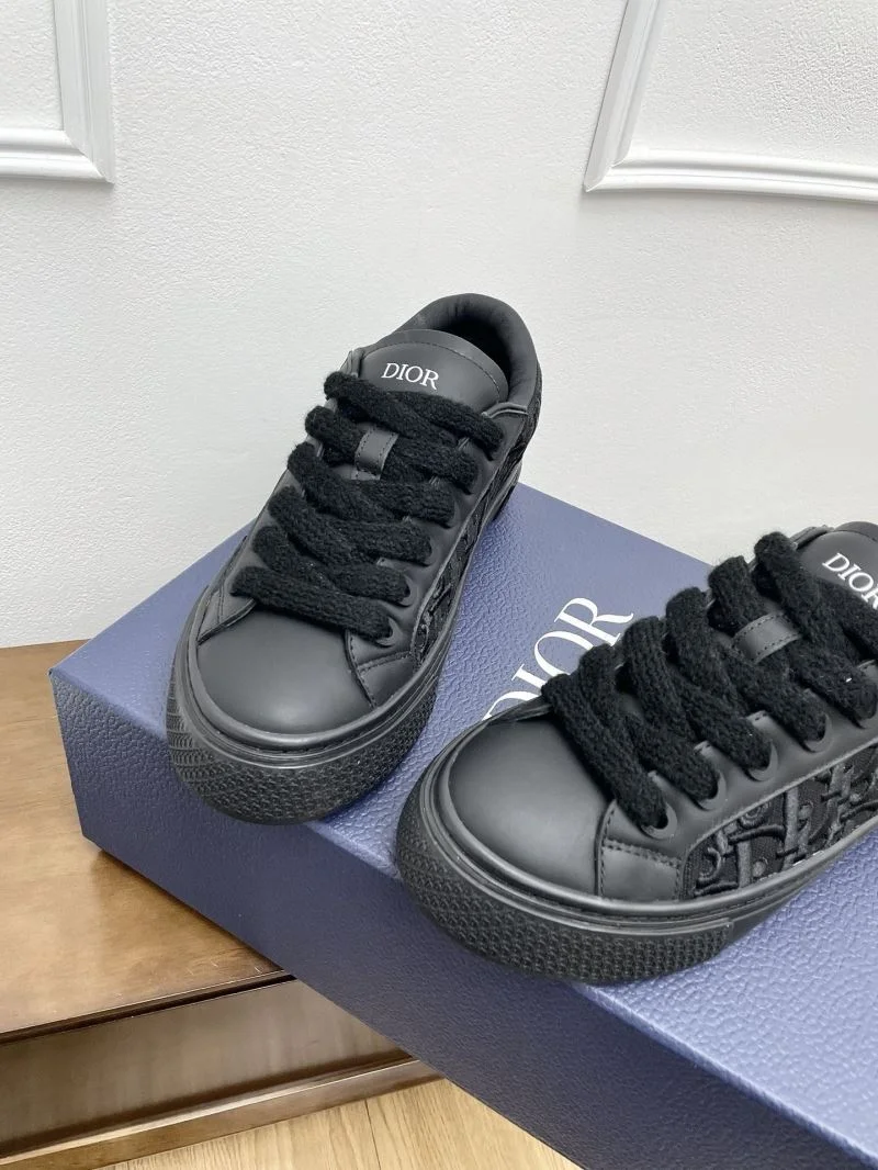 Christian Dior Low Shoes WaterResistant 22544