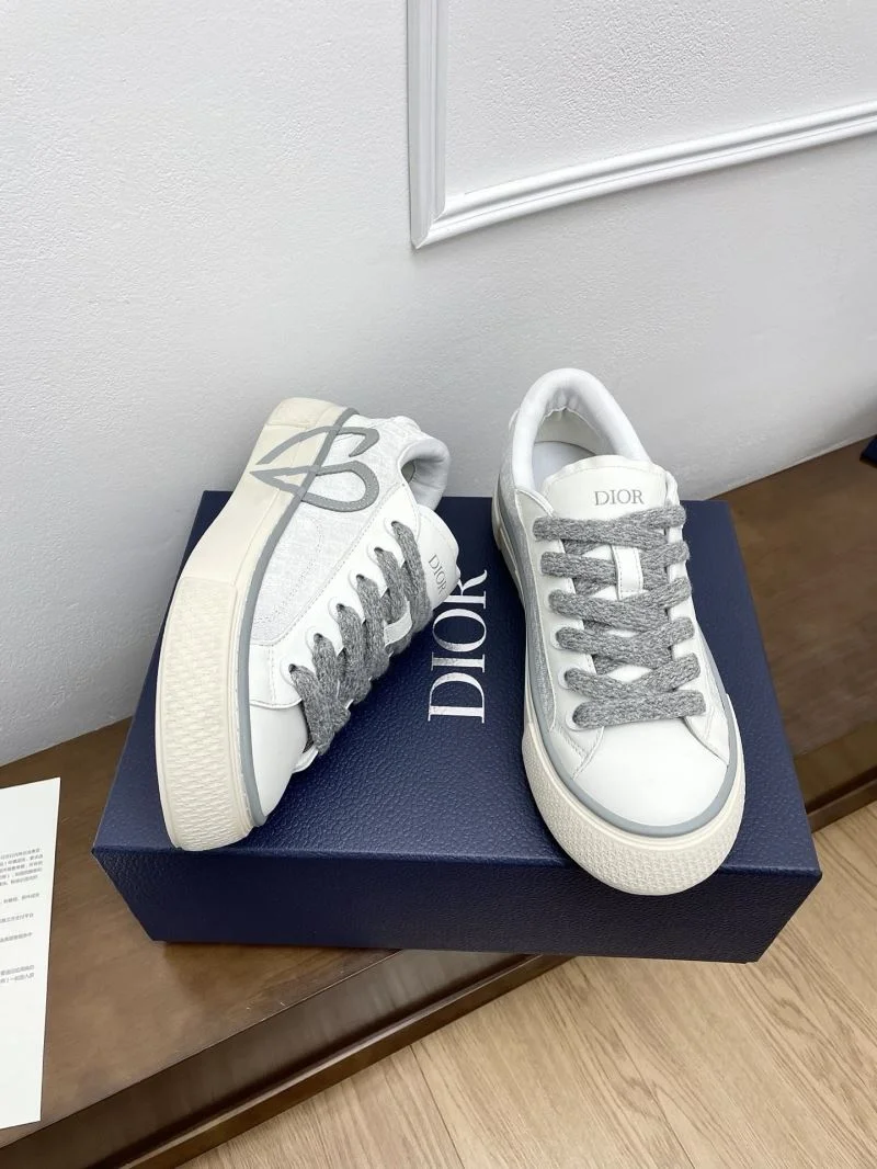 UrbanChic Christian Dior Low Shoes 22551