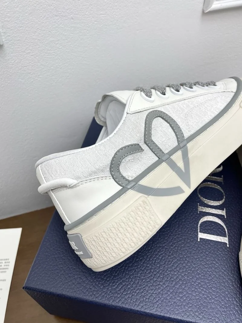 UrbanChic Christian Dior Low Shoes 22551