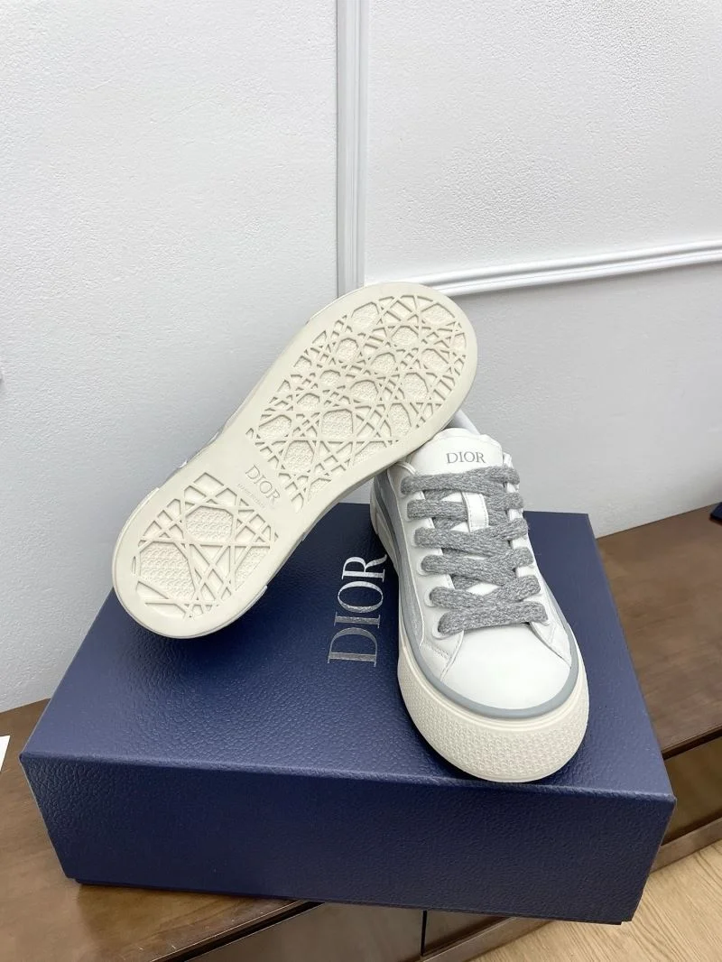 UrbanChic Christian Dior Low Shoes 22551