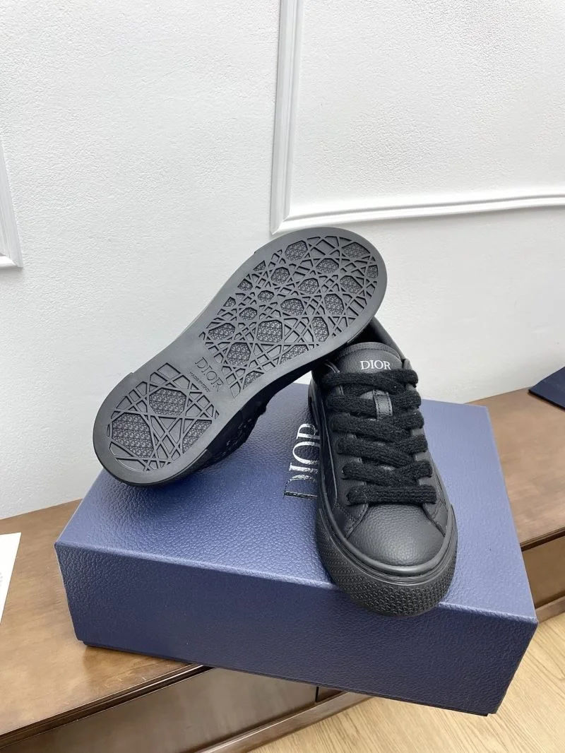 HighPerformance Christian Dior Low Shoes 22543