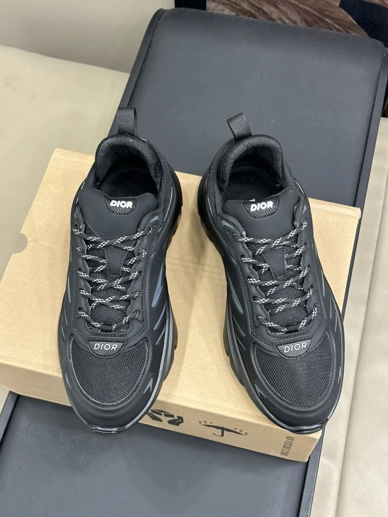 Christian Dior Low Shoes Reliable 22532
