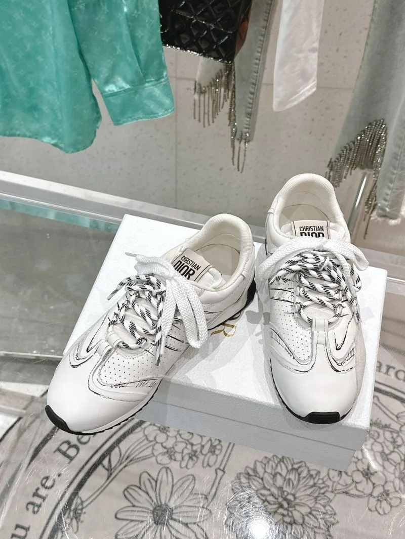 Christian Dior Low Shoes Durable 20948
