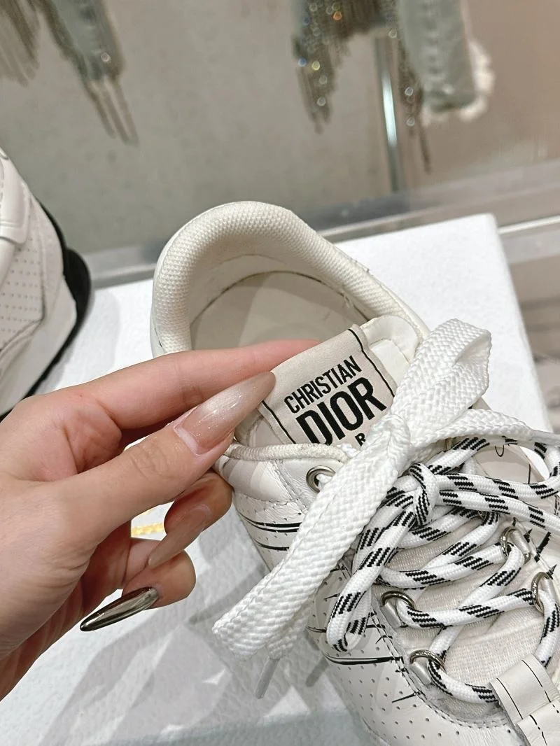 Christian Dior Low Shoes Durable 20948