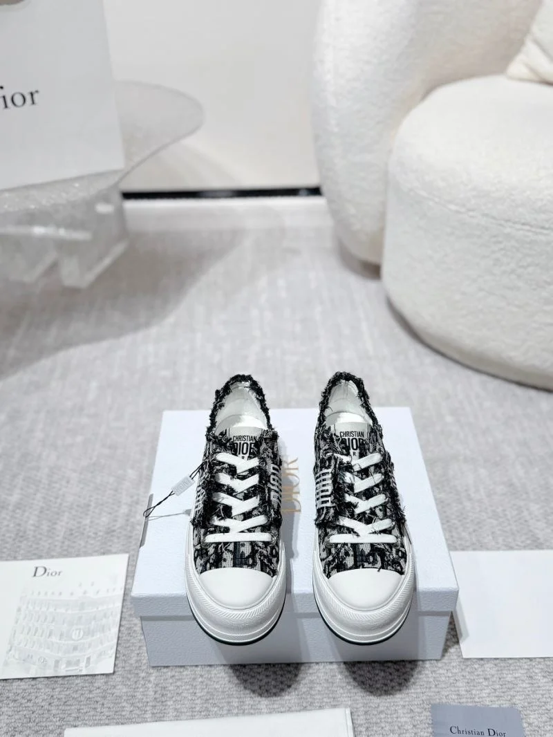 Premium Christian Dior Low Shoes 21015