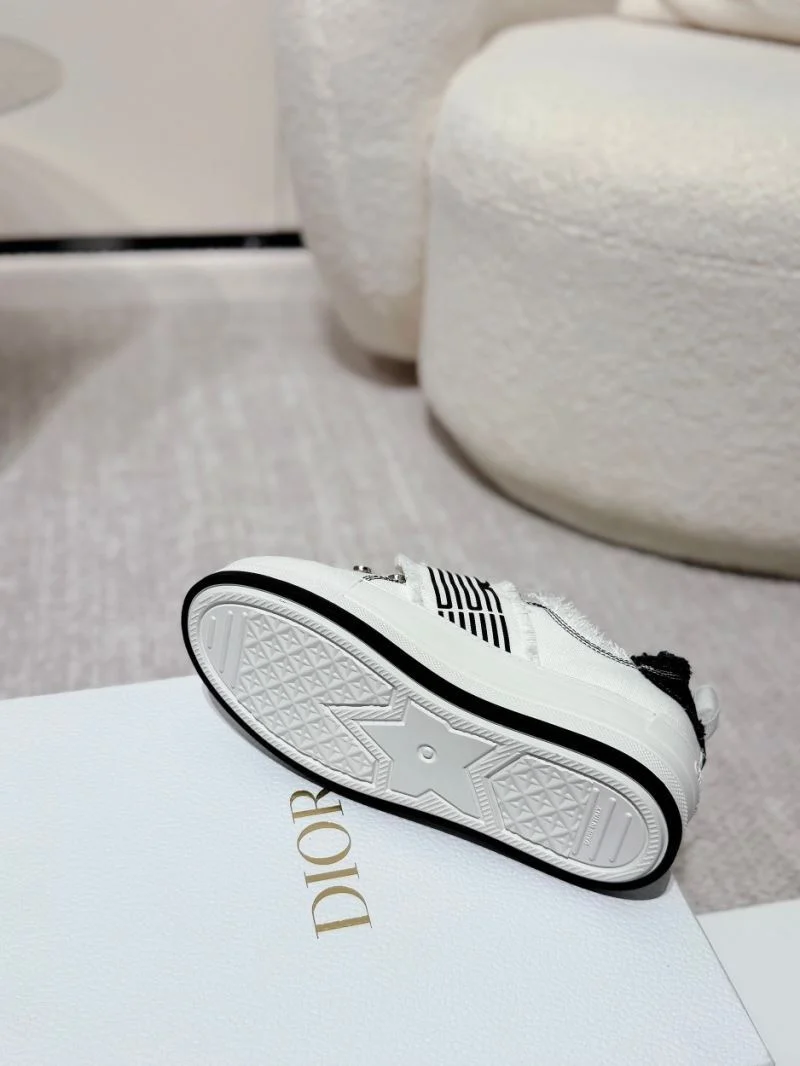 Christian Dior Low Shoes ModernLook 20954