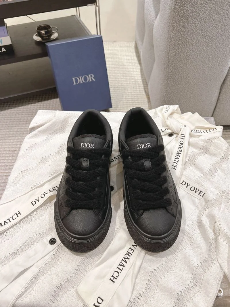 Vibrant Christian Dior Low Shoes 20940