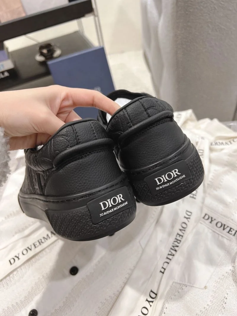 Vibrant Christian Dior Low Shoes 20940