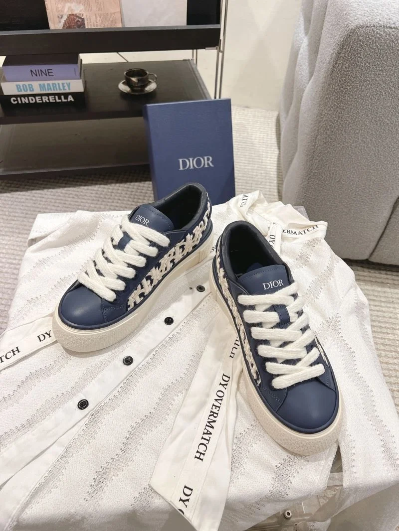 Stylish Christian Dior Low Shoes 20926