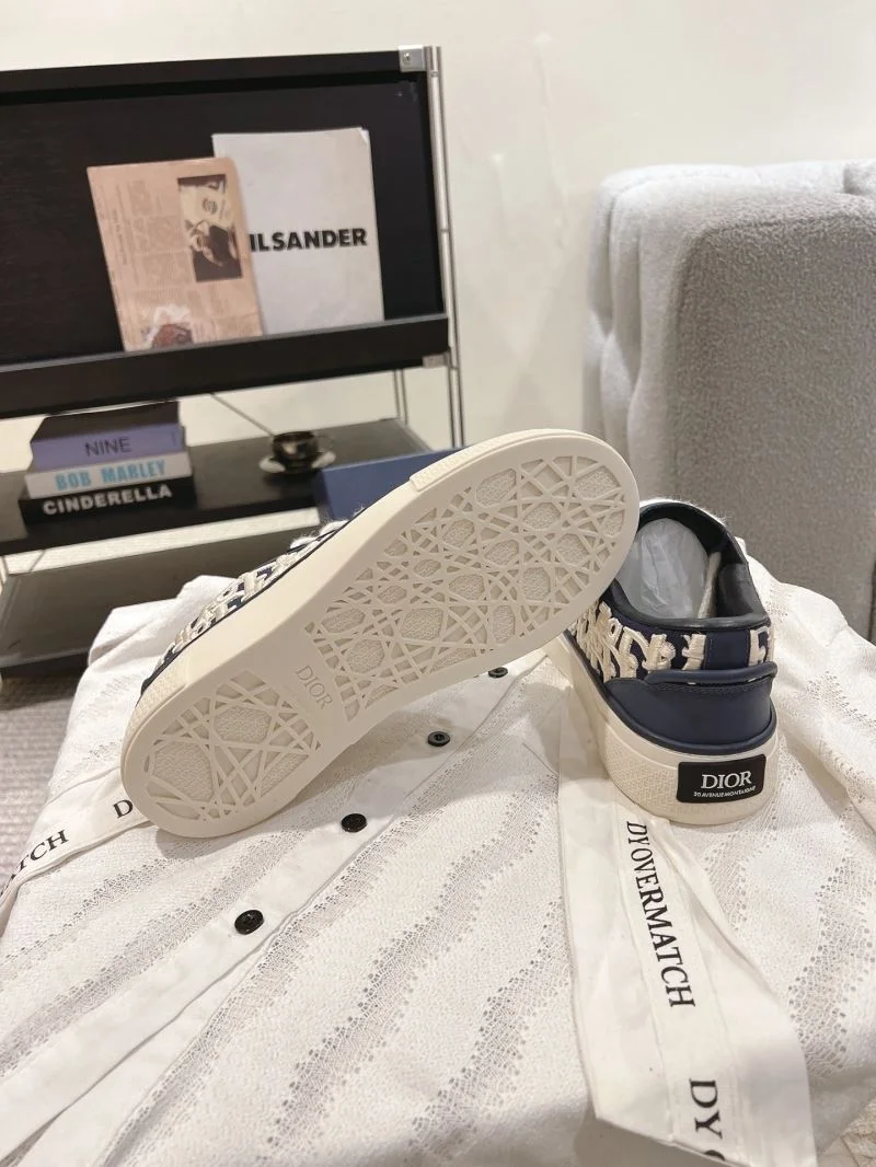 Stylish Christian Dior Low Shoes 20926