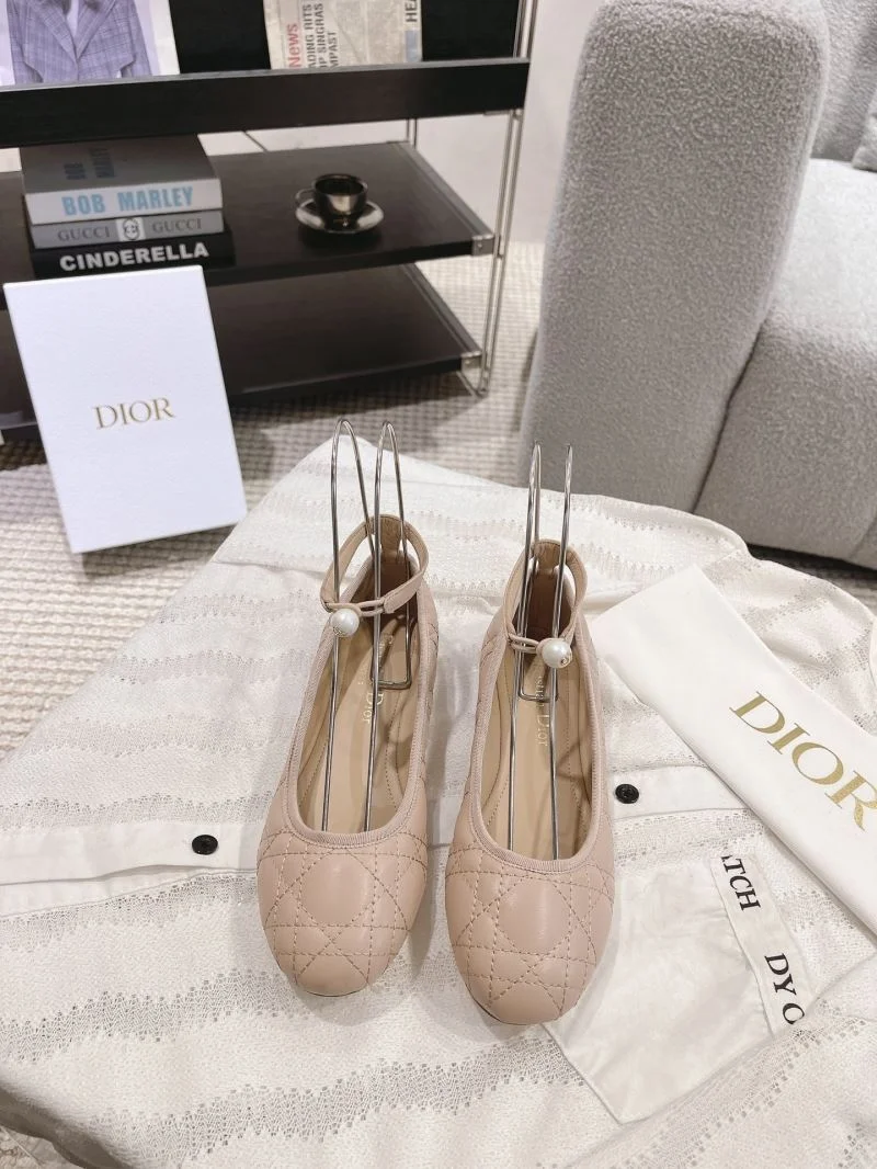 Christian Dior Low Shoes WellDesigned 20889