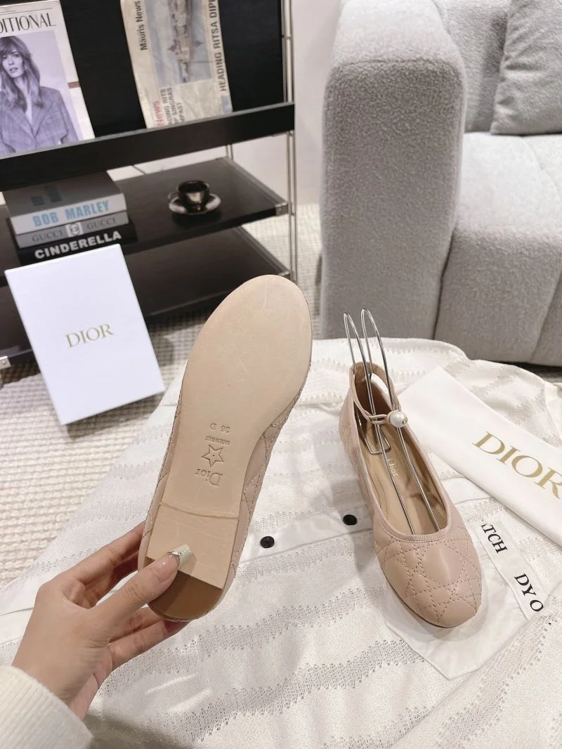 Christian Dior Low Shoes WellDesigned 20889
