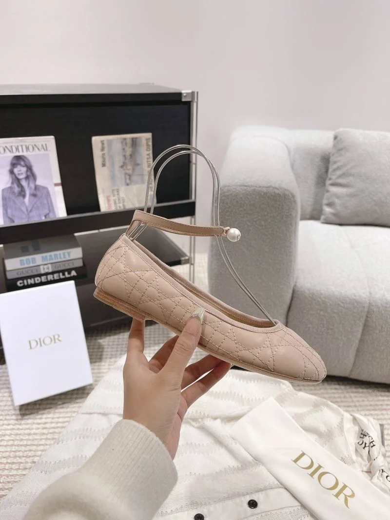 Christian Dior Low Shoes WellDesigned 20889