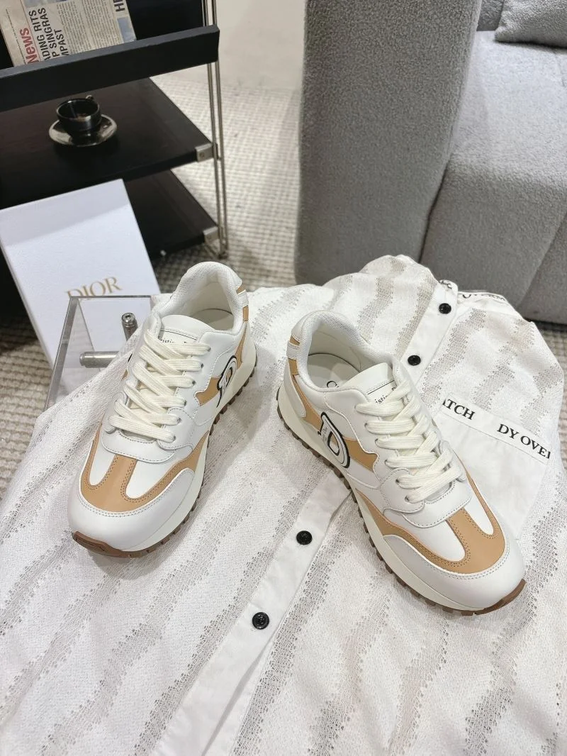 Sleek Christian Dior Low Shoes 20890