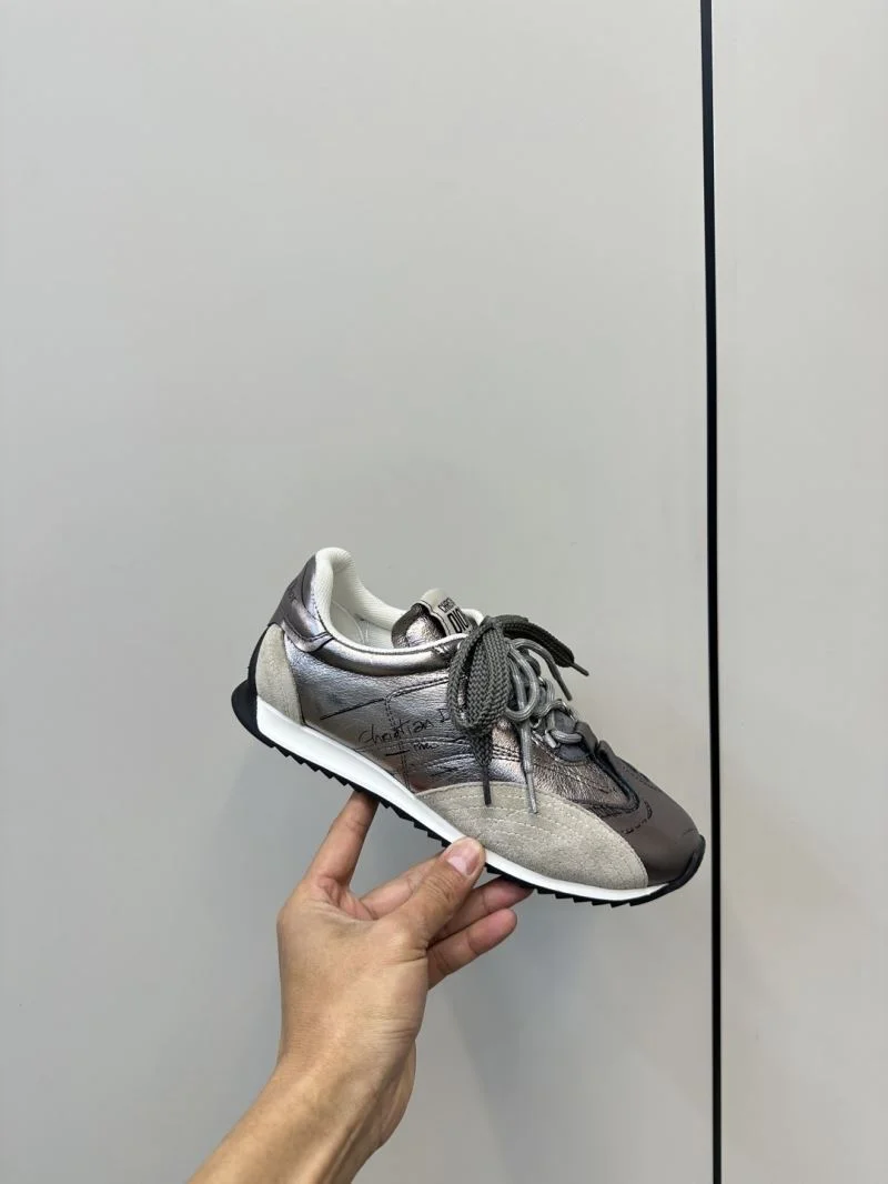 Sophisticated Christian Dior Low Shoes 20907