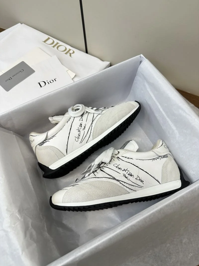 Refined Christian Dior Low Shoes 20878