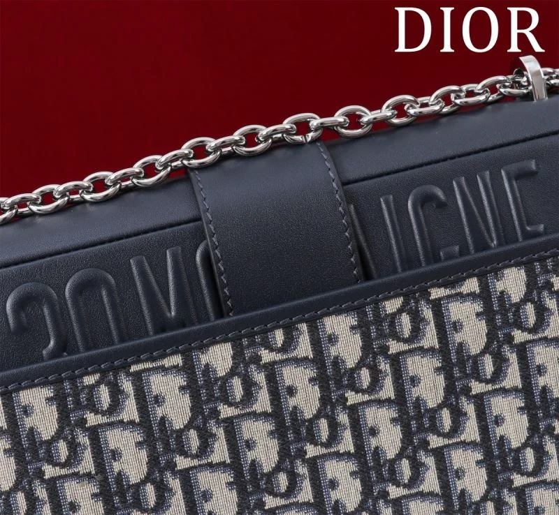 Minimalist Christian Dior Montaigne Bags 47654
