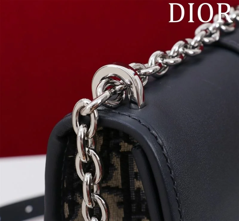 Minimalist Christian Dior Montaigne Bags 47654