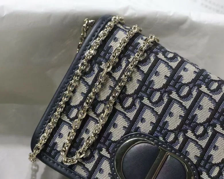 Minimalist Christian Dior Montaigne Bags 47545