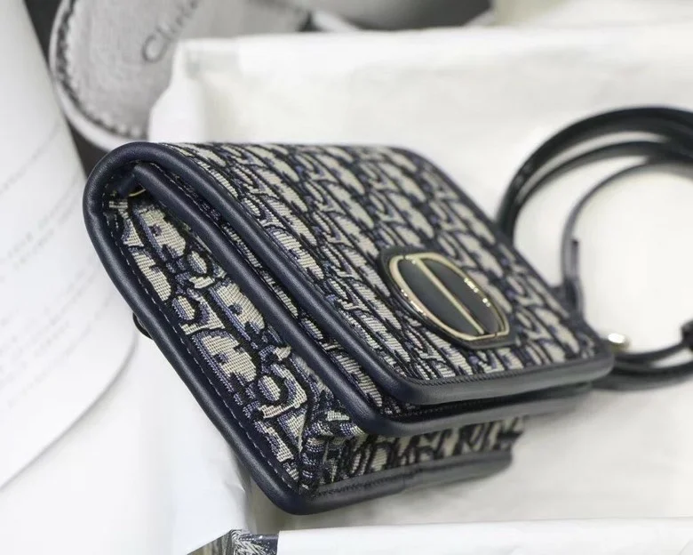 Minimalist Christian Dior Montaigne Bags 47545