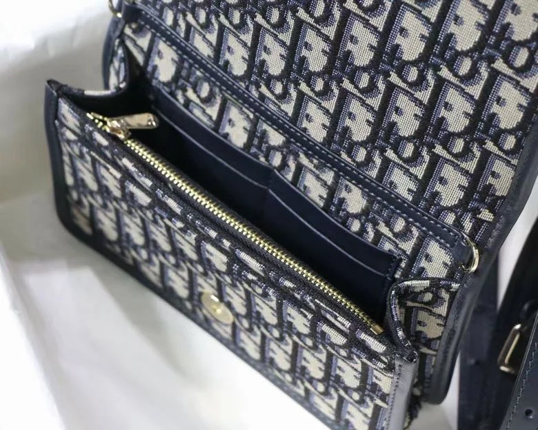 Minimalist Christian Dior Montaigne Bags 47545