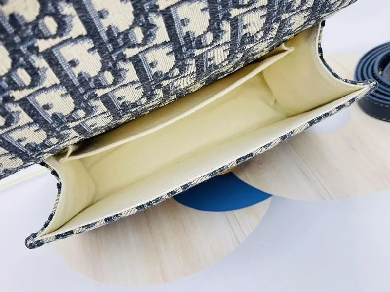 Cozy Christian Dior Montaigne Bags 46429